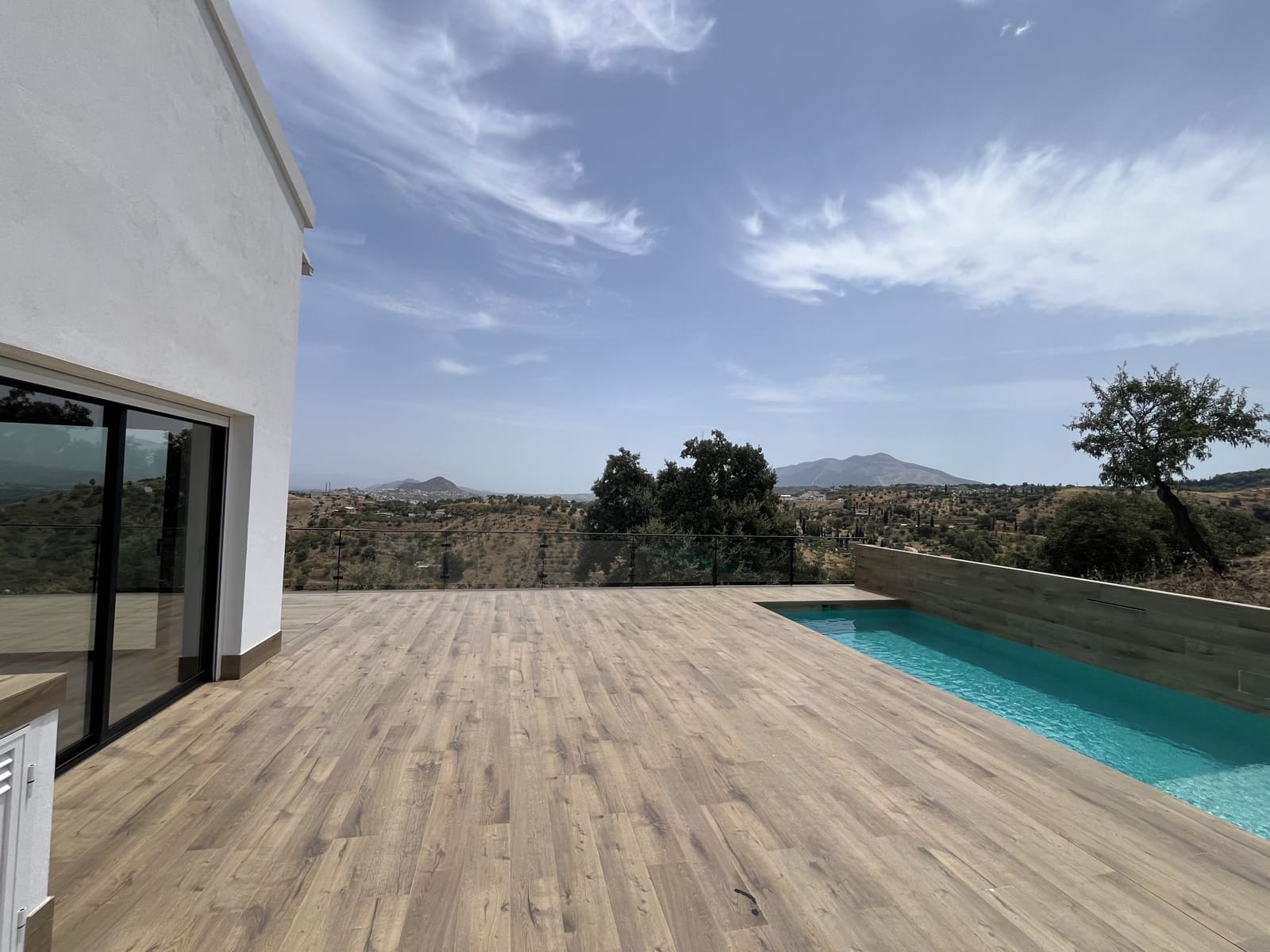 Finca/Maison de Campagne de 3 chambres à louer à Coin avec piscine garage - 2 000 € (Ref: 9925038)