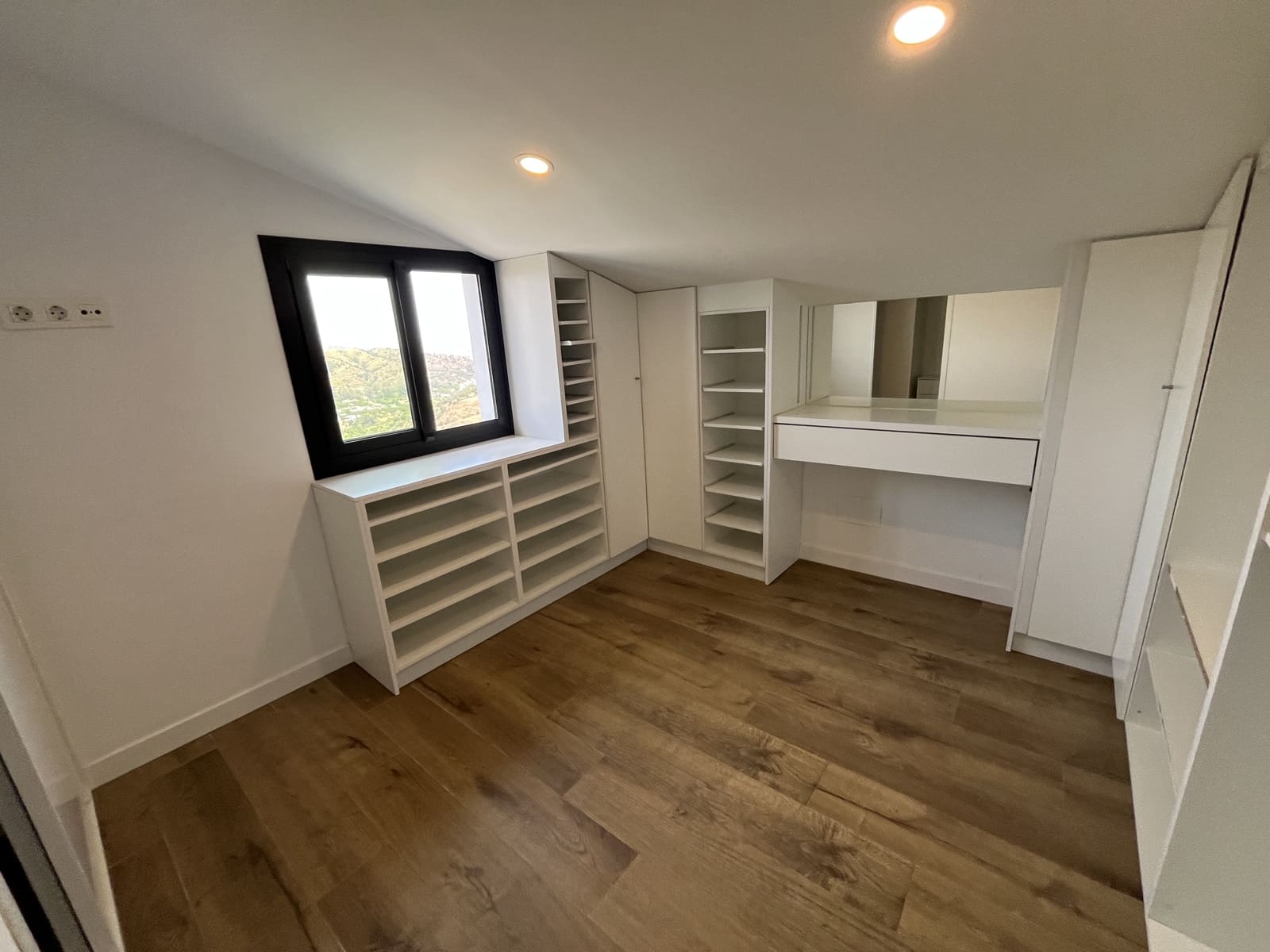 Finca/Maison de Campagne de 3 chambres à louer à Coin avec piscine garage - 2 000 € (Ref: 9925038)