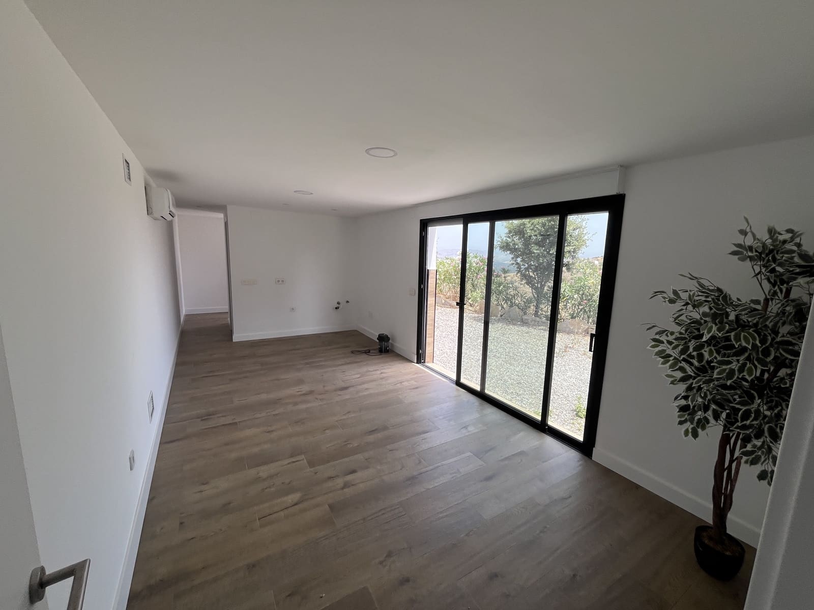 Finca/Maison de Campagne de 3 chambres à louer à Coin avec piscine garage - 2 000 € (Ref: 9925038)