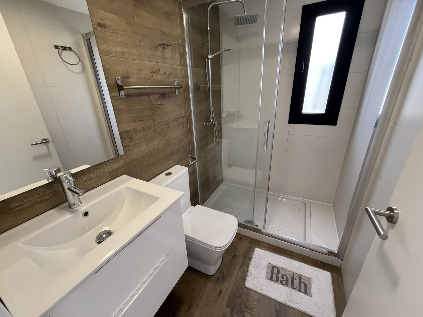 Finca/Maison de Campagne de 3 chambres à louer à Coin avec piscine garage - 2 000 € (Ref: 9925038)