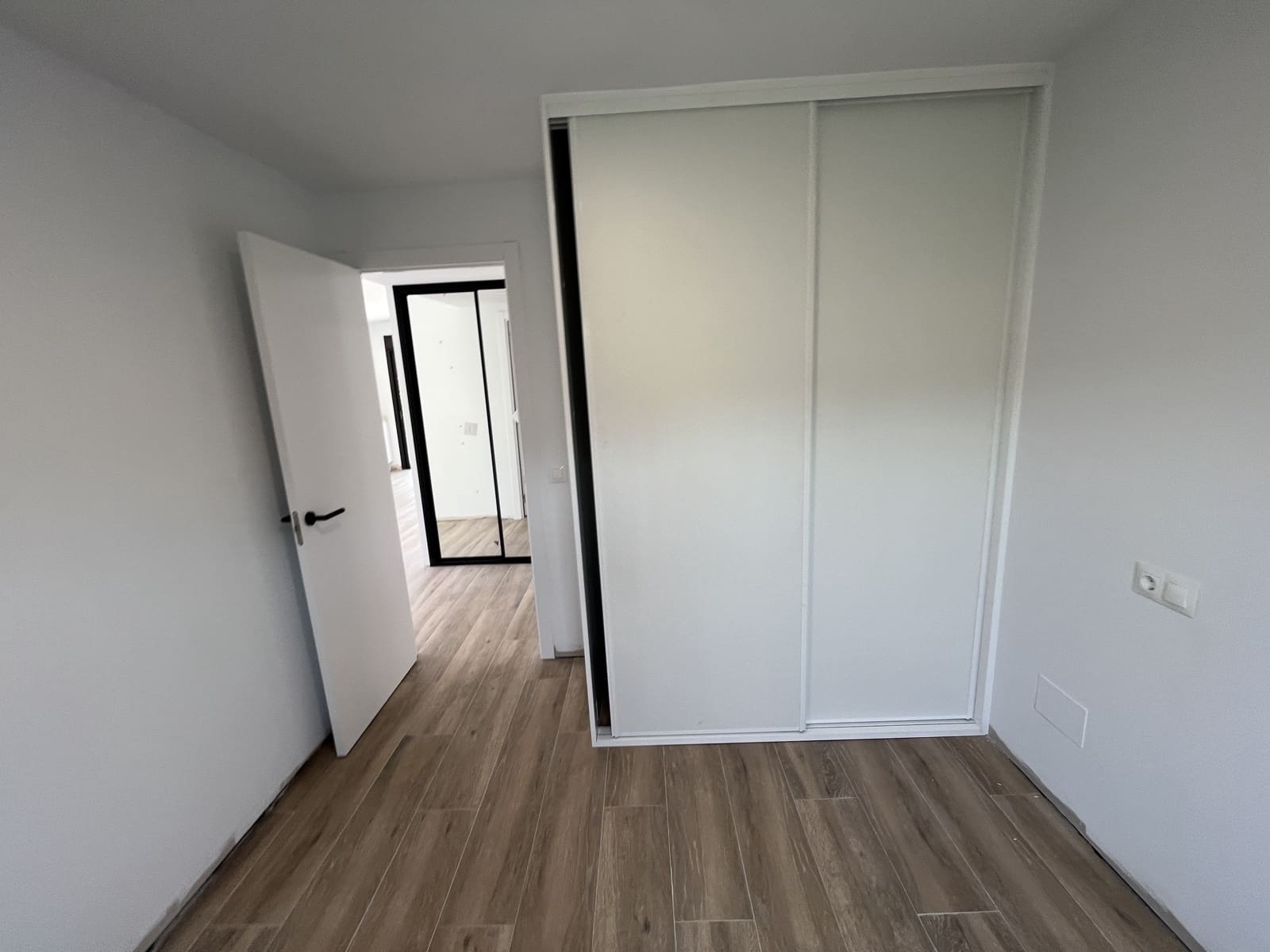 Finca/Maison de Campagne de 2 chambres à louer à Coin avec piscine garage - 1 350 € (Ref: 9925093)