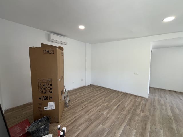 Finca/Maison de Campagne de 2 chambres à louer à Coín avec piscine garage - 1 350 € (Ref: 9925093)