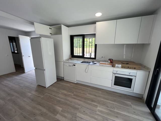 Finca/Maison de Campagne de 2 chambres à louer à Coín avec piscine garage - 1 350 € (Ref: 9925093)