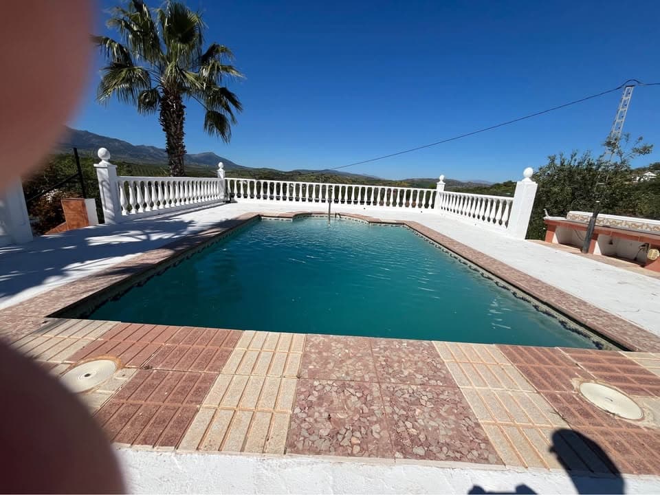 Finca/Casa Rural de 3 habitaciones en Guaro en venta con piscina garaje - 480.000 € (Ref: 9956572)