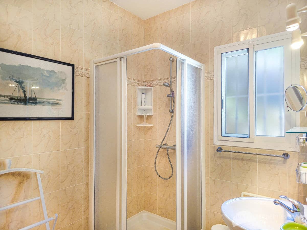 4 soveværelse Villa til salg i Arenas med swimmingpool garage - € 895.000 (Ref: 10022913)