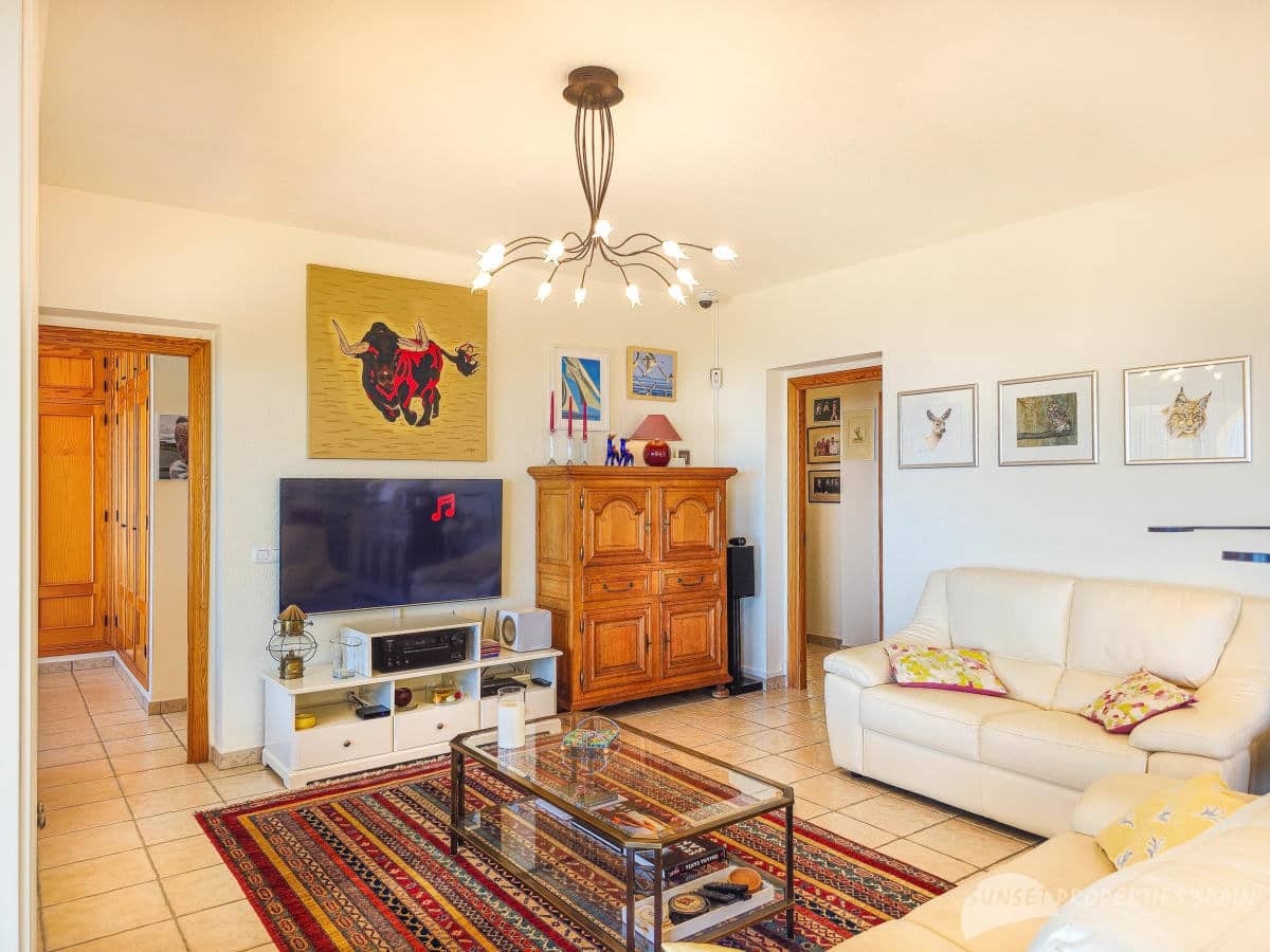 4 soveværelse Villa til salg i Arenas med swimmingpool garage - € 895.000 (Ref: 10022913)