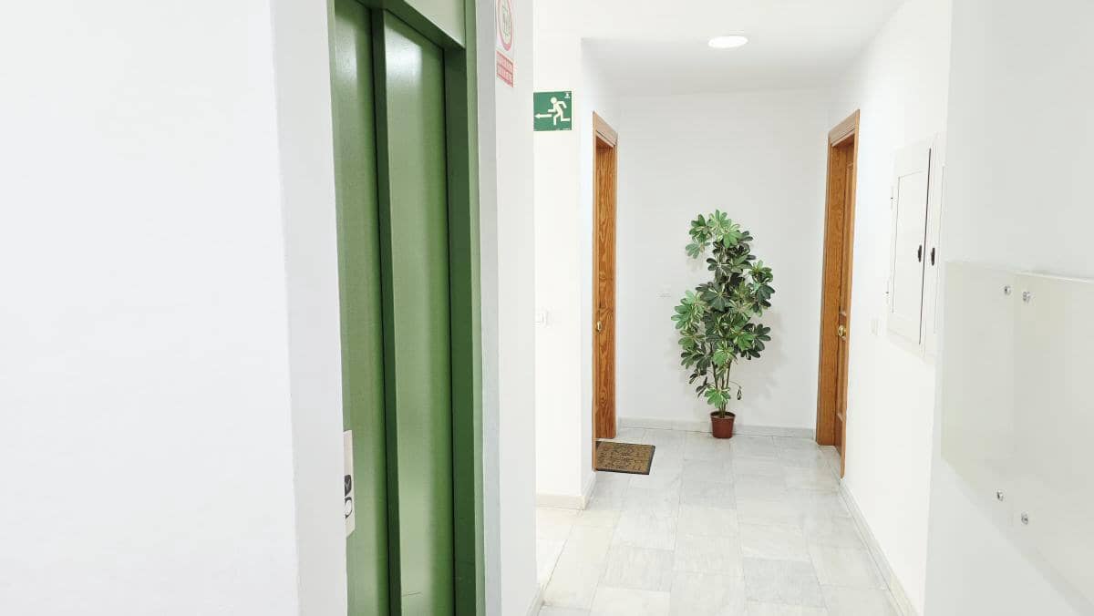 2 soveværelse Lejlighed til salg i Competa med garage - € 175.000 (Ref: 10039113)