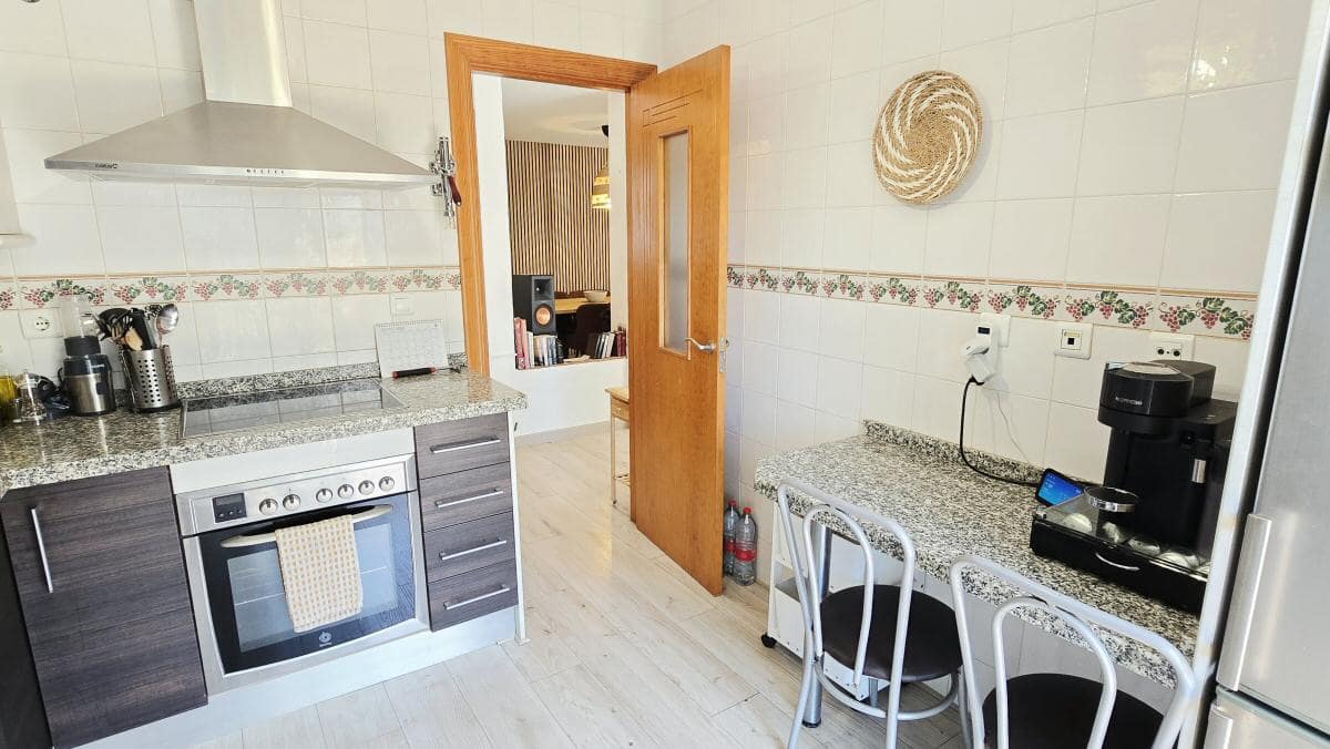 2 soveværelse Lejlighed til salg i Competa med garage - € 175.000 (Ref: 10039113)