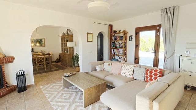 3 chambre Villa/Maison à vendre à Casabermeja avec piscine garage - 425 000 € (Ref: 10136653)