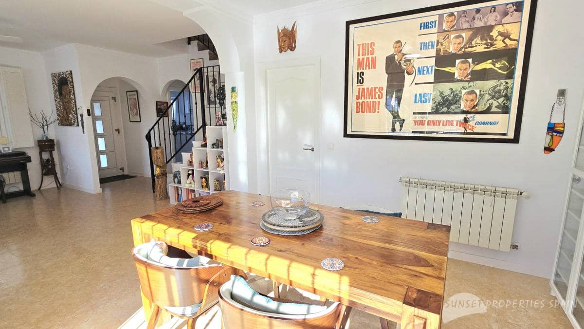 5 soverom Villa til salgs i Competa med svømmebasseng garasje - € 790 000 (Ref: 10139870)
