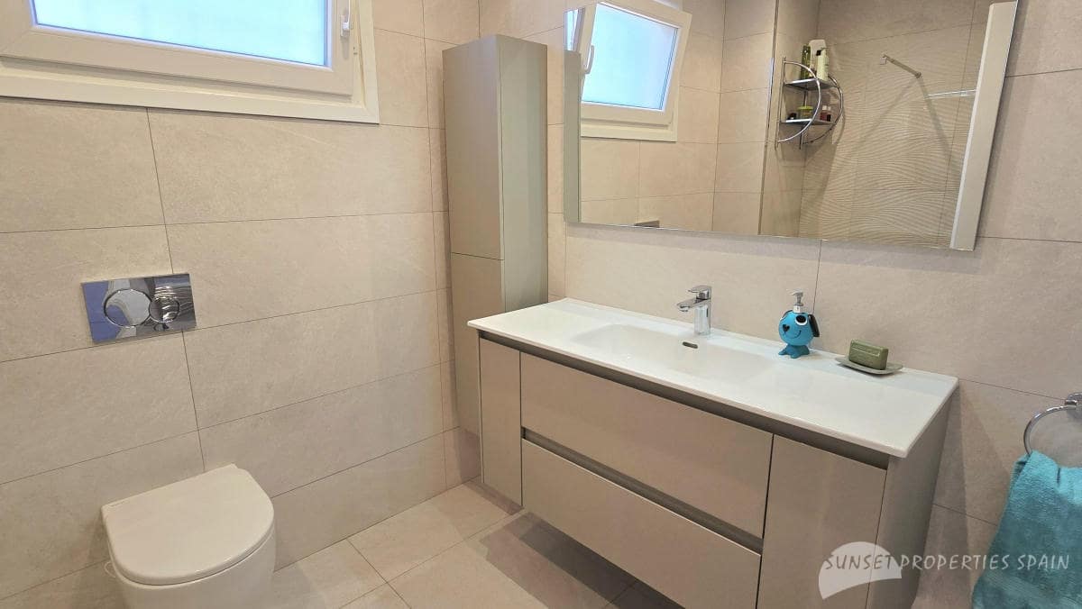 5 soverom Villa til salgs i Competa med svømmebasseng garasje - € 790 000 (Ref: 10139870)