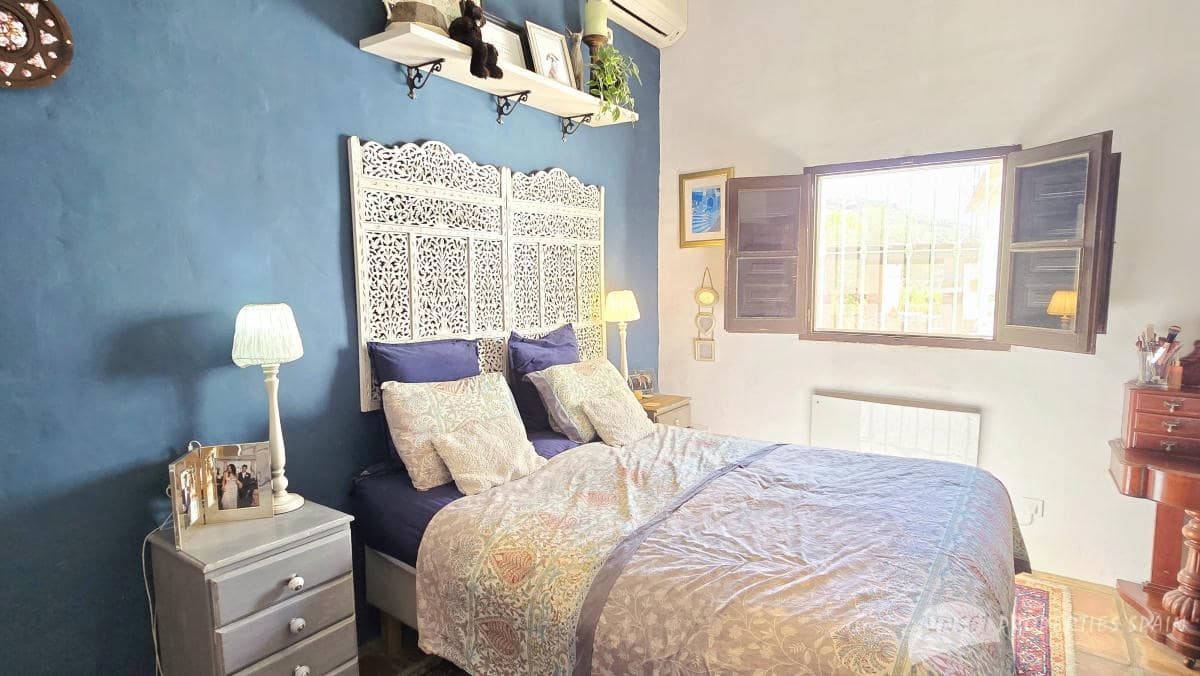 3 soverom Finca/Herregård til salgs i Archez med svømmebasseng garasje - € 375 000 (Ref: 10139893)