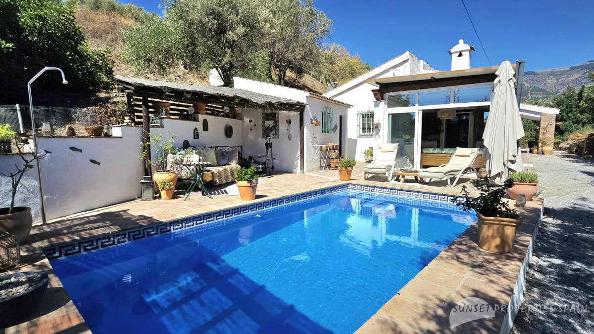 3 soverom Finca/Herregård til salgs i Archez med svømmebasseng garasje - € 375 000 (Ref: 10139893)