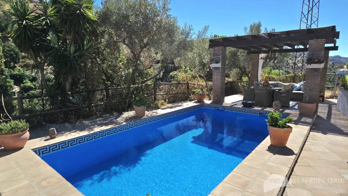 3 soverom Finca/Herregård til salgs i Archez med svømmebasseng garasje - € 375 000 (Ref: 10139893)