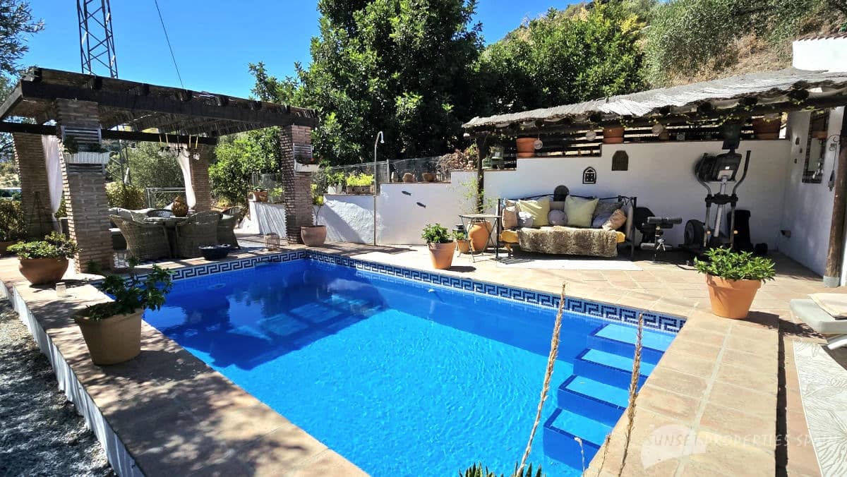 3 soverom Finca/Herregård til salgs i Archez med svømmebasseng garasje - € 375 000 (Ref: 10139893)