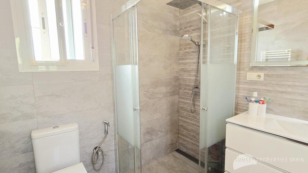 4 bedroom Villa for sale in Canillas de Albaida with pool garage - € 675,000 (Ref: 10161826)