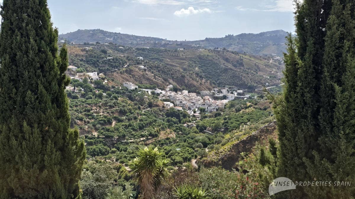 4 bedroom Villa for sale in Canillas de Albaida with pool garage - € 675,000 (Ref: 10161826)