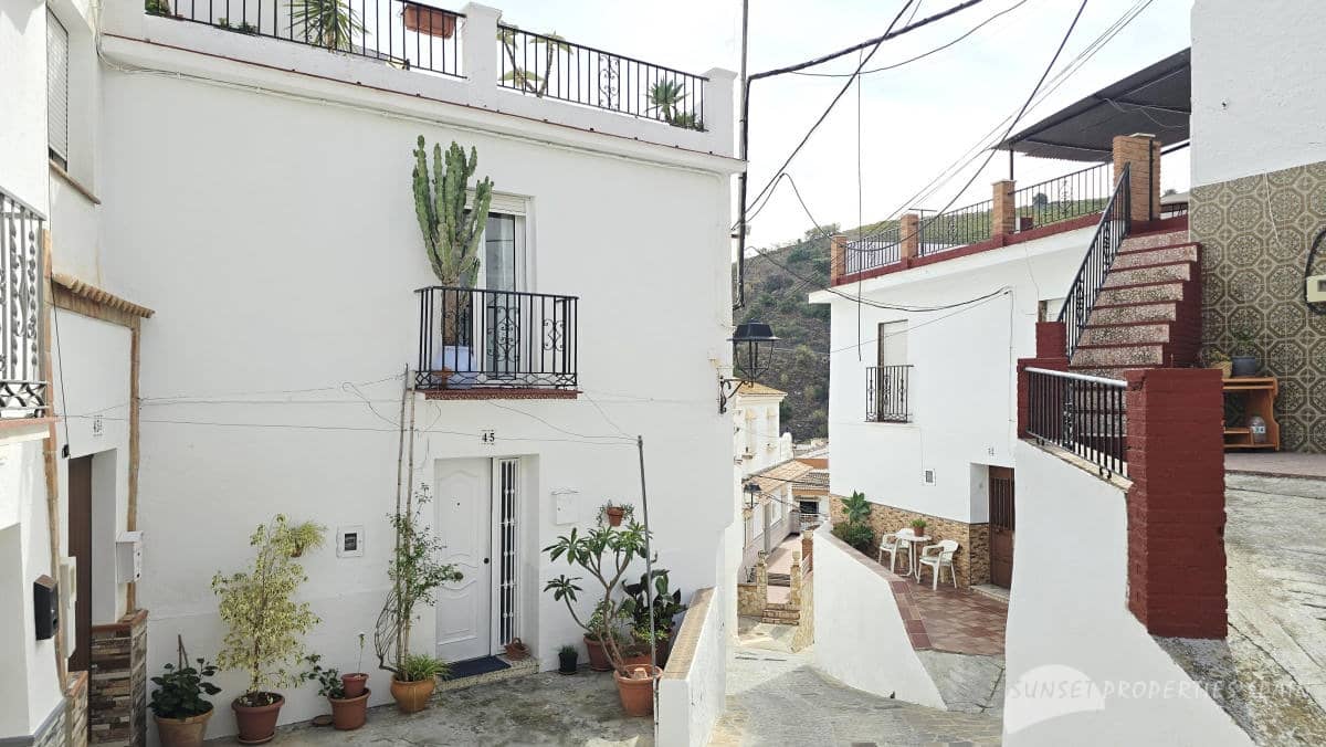 3 bedroom Townhouse for sale in Almachar - € 175,000 (Ref: 10163254)