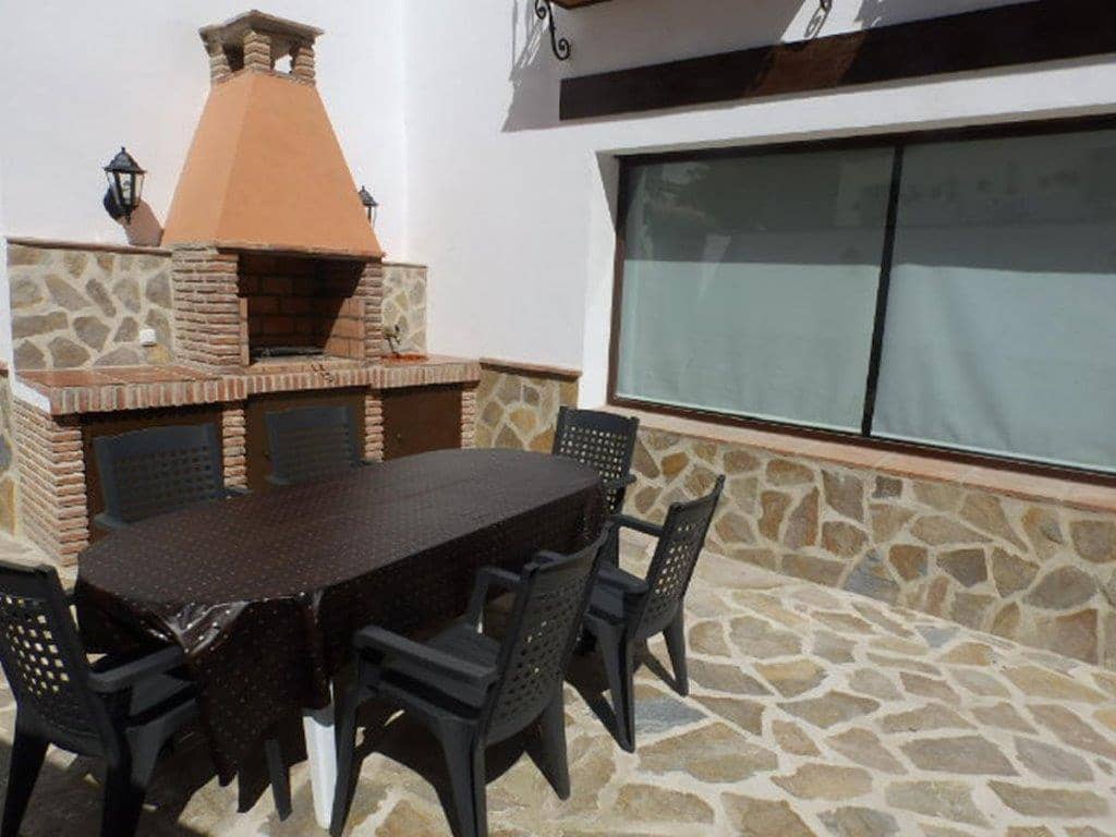 3 soveværelse Byhus til salg i Salares - € 211.000 (Ref: 4977305)