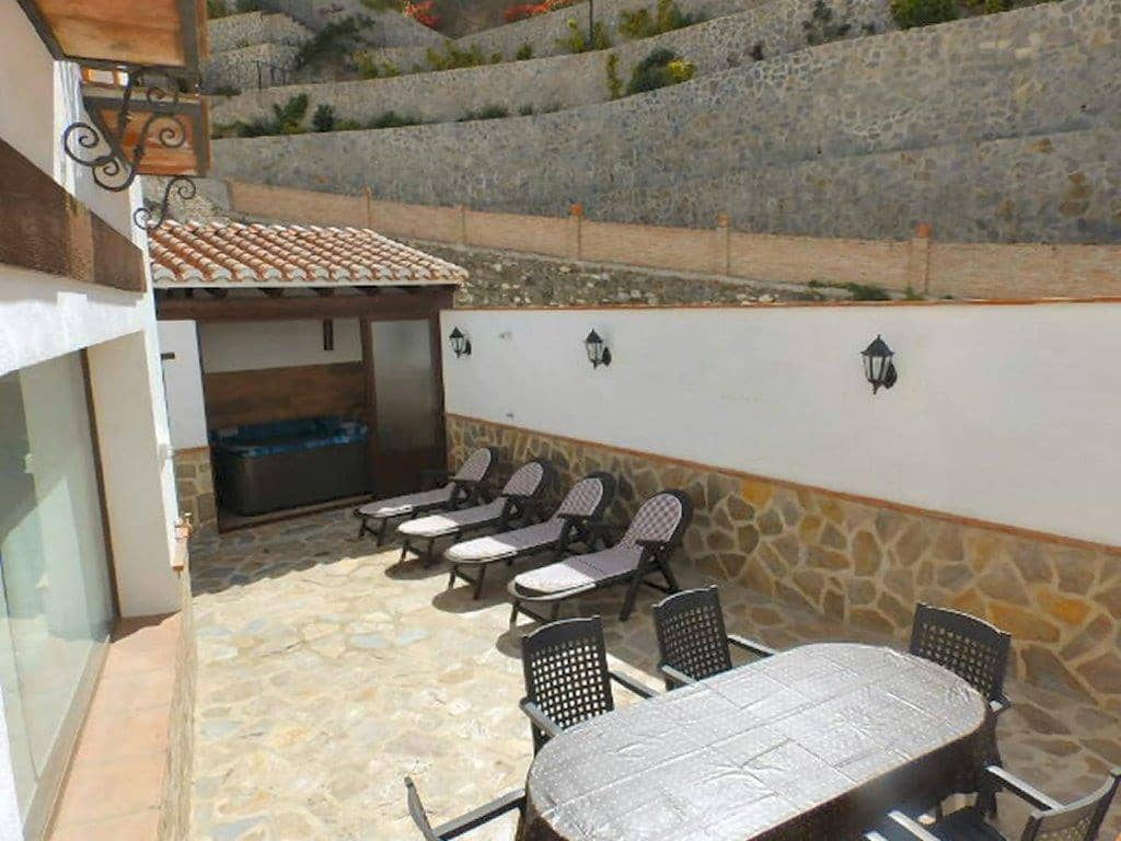 3 soveværelse Byhus til salg i Salares - € 211.000 (Ref: 4977305)