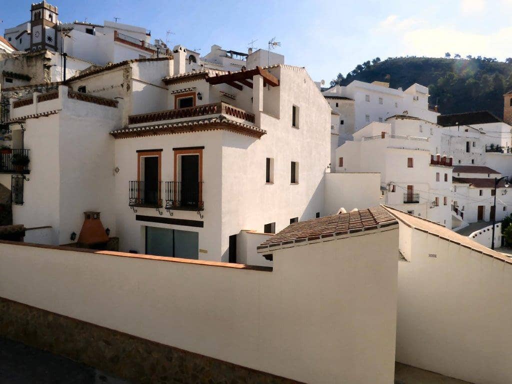 3 soveværelse Byhus til salg i Salares - € 211.000 (Ref: 4977305)