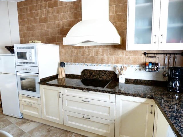 3 soveværelse Byhus til salg i Salares - € 211.000 (Ref: 4977305)