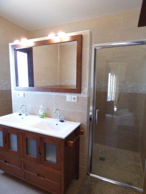 3 soveværelse Byhus til salg i Salares - € 211.000 (Ref: 4977305)