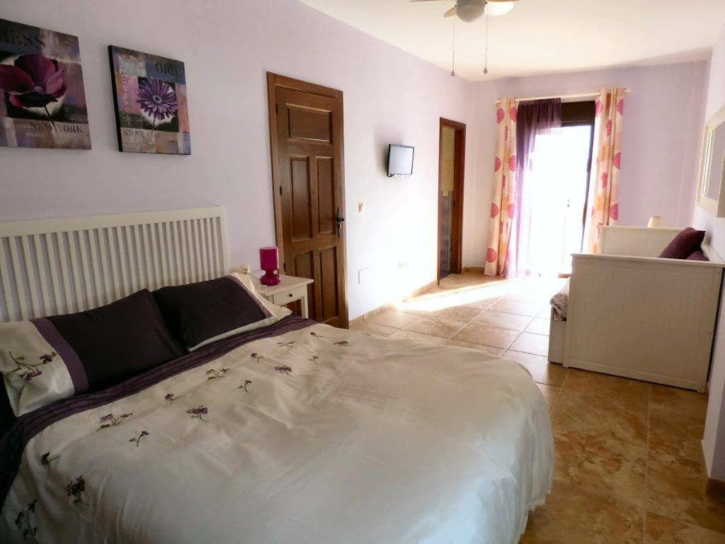 3 soveværelse Byhus til salg i Salares - € 211.000 (Ref: 4977305)