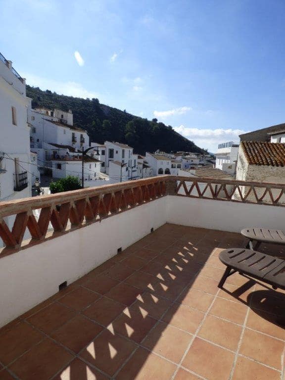 3 soveværelse Byhus til salg i Salares - € 211.000 (Ref: 4977305)