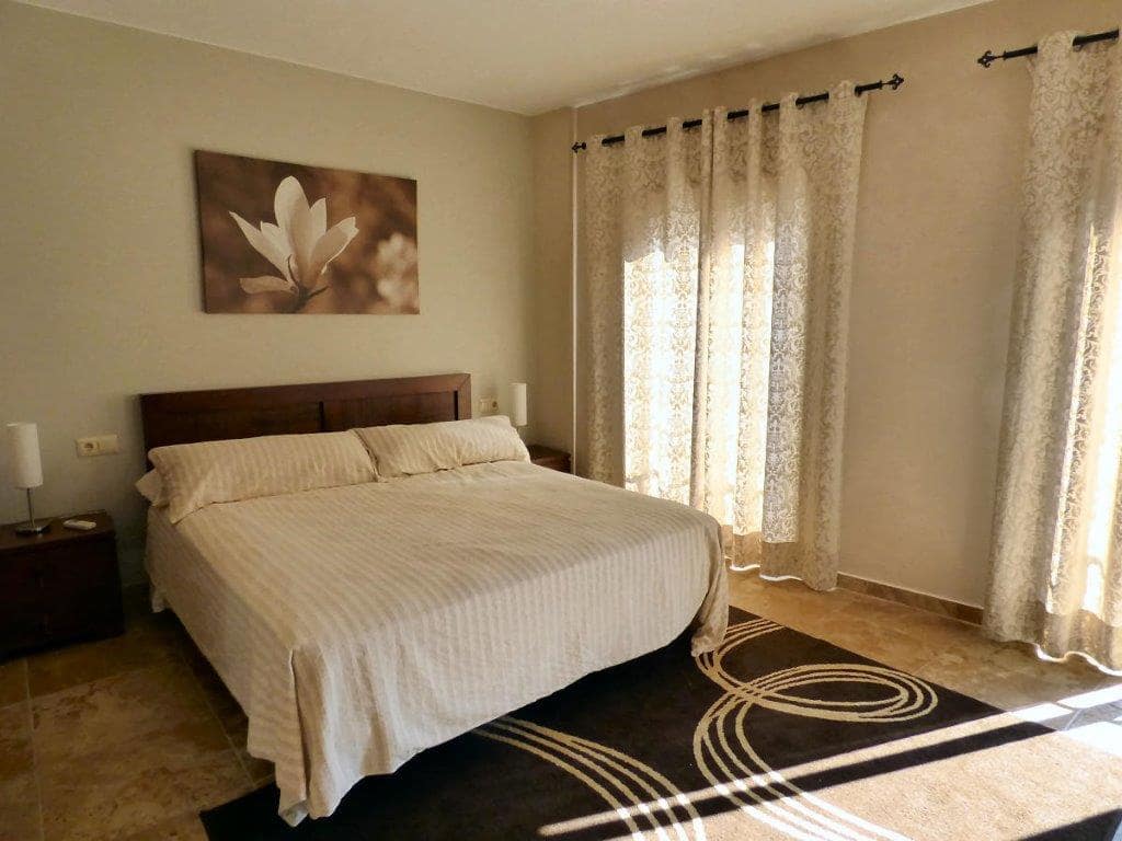 3 soveværelse Byhus til salg i Salares - € 211.000 (Ref: 4977305)