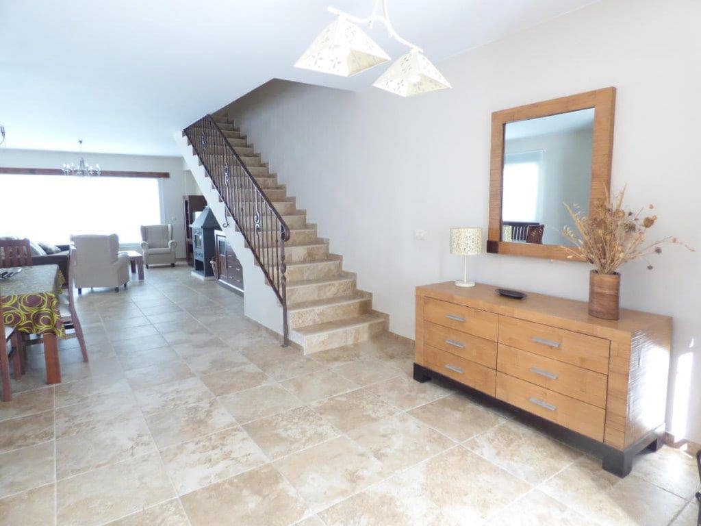 3 soveværelse Byhus til salg i Salares - € 211.000 (Ref: 4977305)