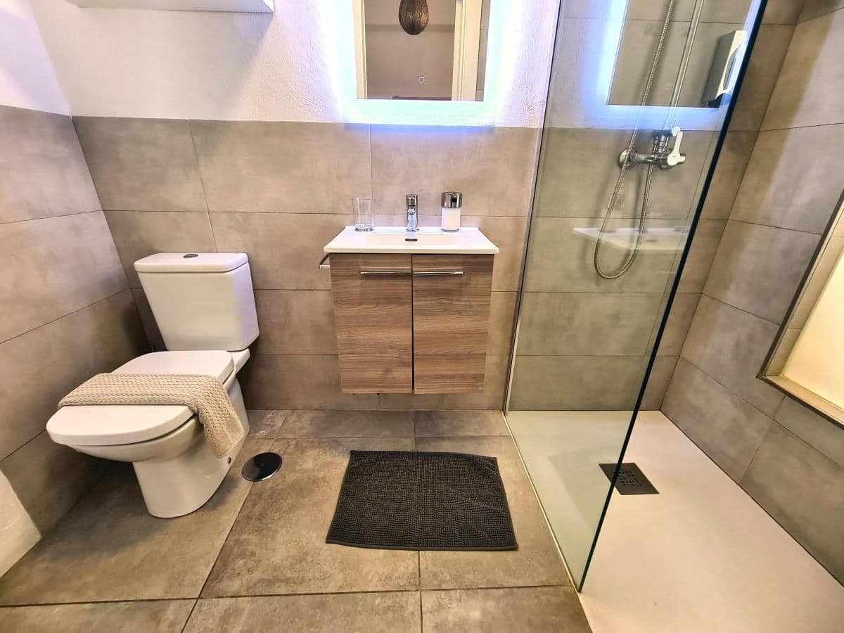 5 bedroom Guesthouse/B & B for sale in Competa - € 369,950 (Ref: 6348040)