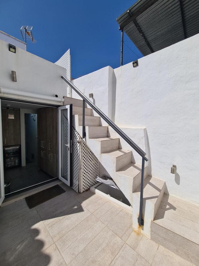 5 bedroom Guesthouse/B & B for sale in Competa - € 369,950 (Ref: 6348040)