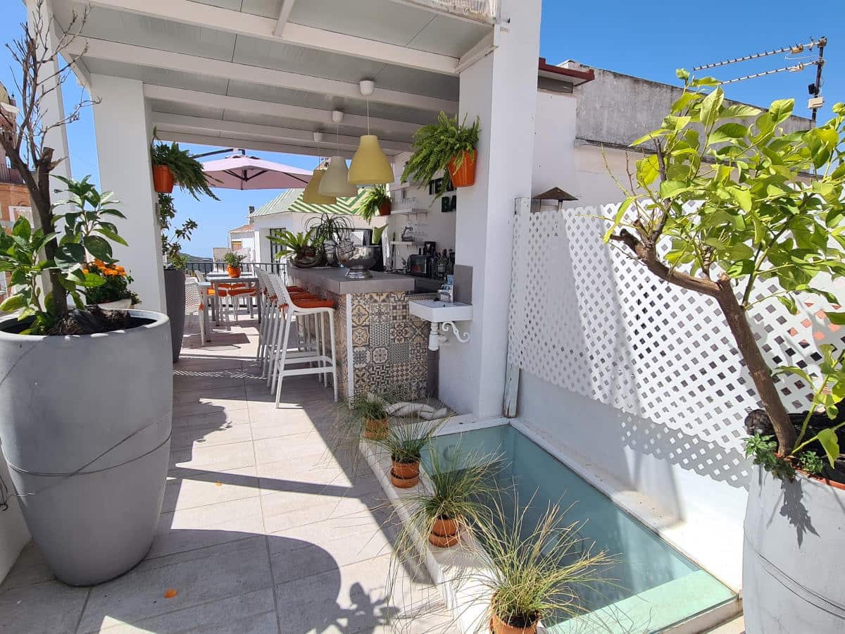 5 bedroom Guesthouse/B & B for sale in Competa - € 369,950 (Ref: 6348040)