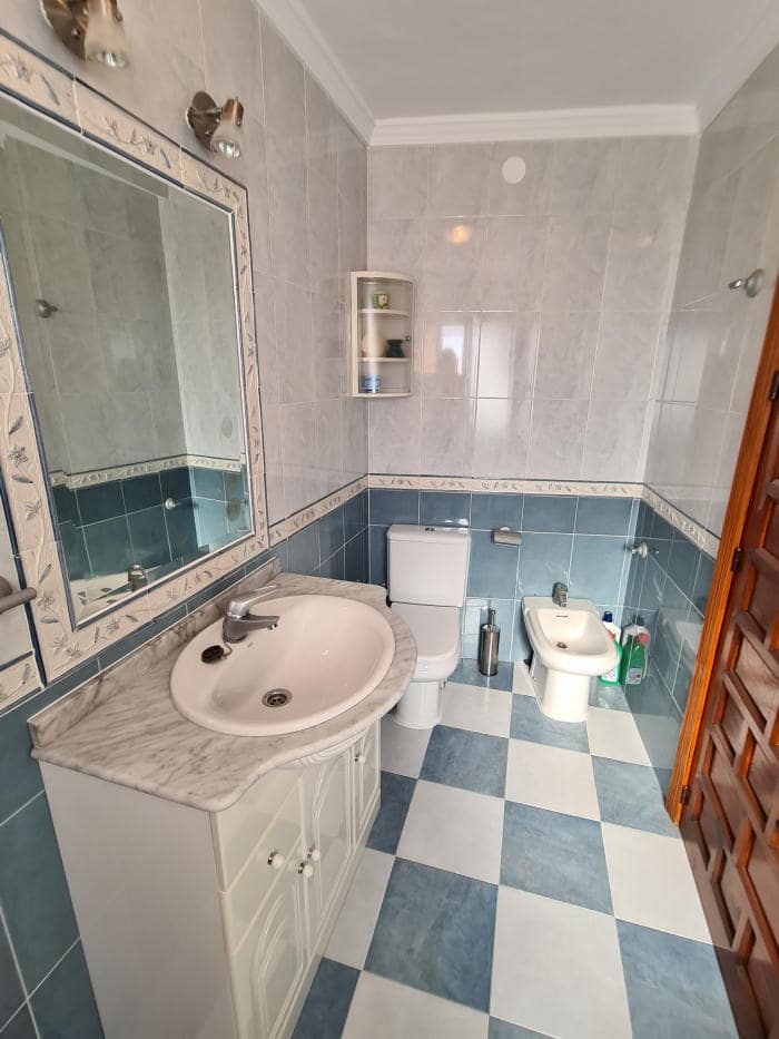 4 bedroom Townhouse for sale in Competa - € 189,000 (Ref: 7258757)