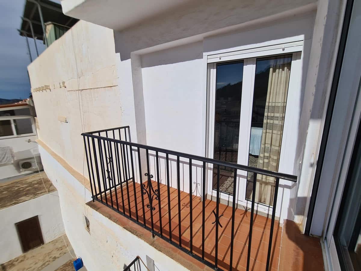 4 bedroom Townhouse for sale in Competa - € 189,000 (Ref: 7258757)