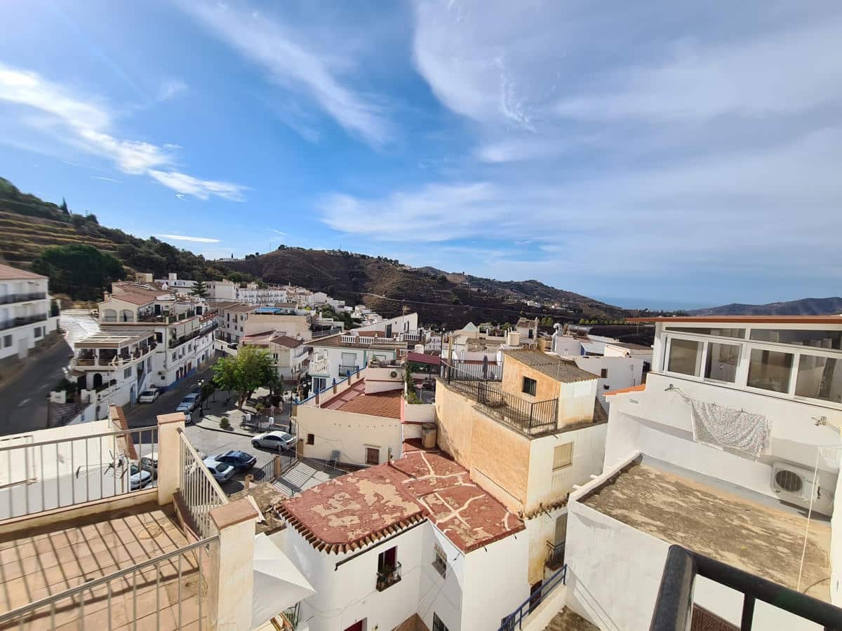 4 bedroom Townhouse for sale in Competa - € 189,000 (Ref: 7258757)