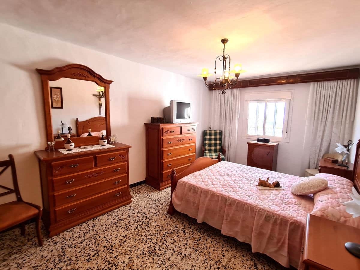 4 bedroom Townhouse for sale in Competa - € 189,000 (Ref: 7258757)