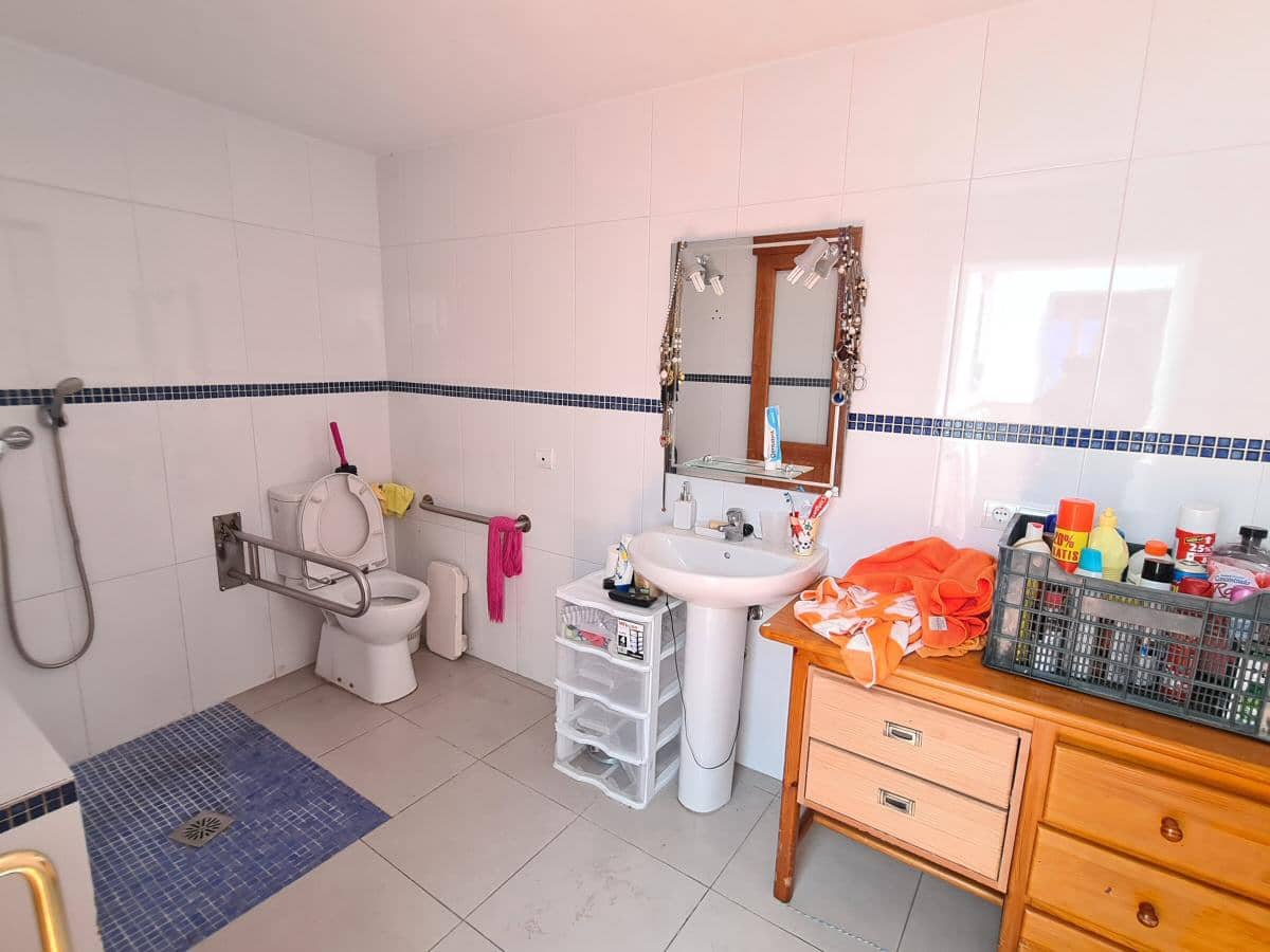 6 soveværelse Byhus til salg i Archez - € 97.000 (Ref: 7678563)