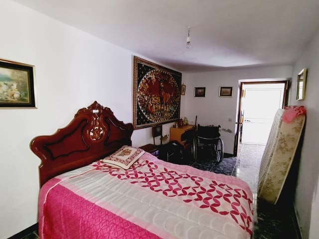 6 soveværelse Byhus til salg i Archez - € 97.000 (Ref: 7678563)