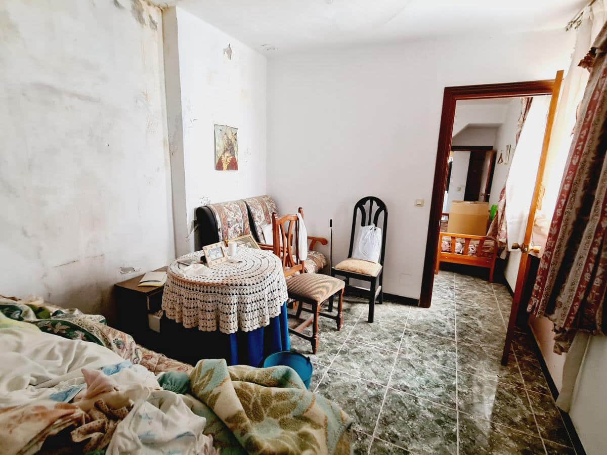 6 soveværelse Byhus til salg i Archez - € 97.000 (Ref: 7678563)