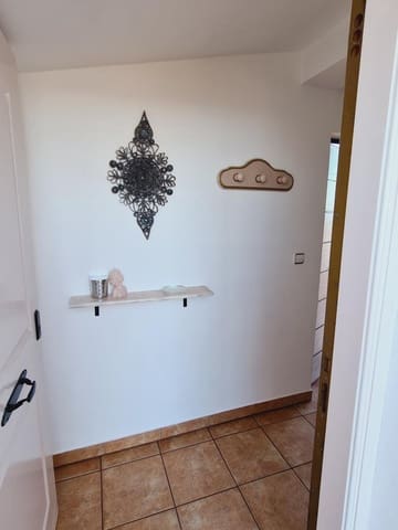 4 soverom Villa til salgs i Arenas med svømmebasseng - € 398 000 (Ref: 7998058)