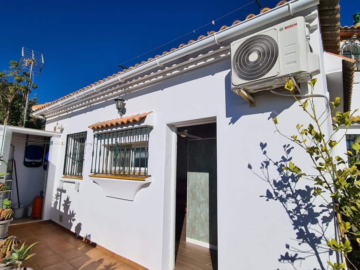 4 soveværelse Villa til salg i Arenas med swimmingpool - € 398.000 (Ref: 7998058)