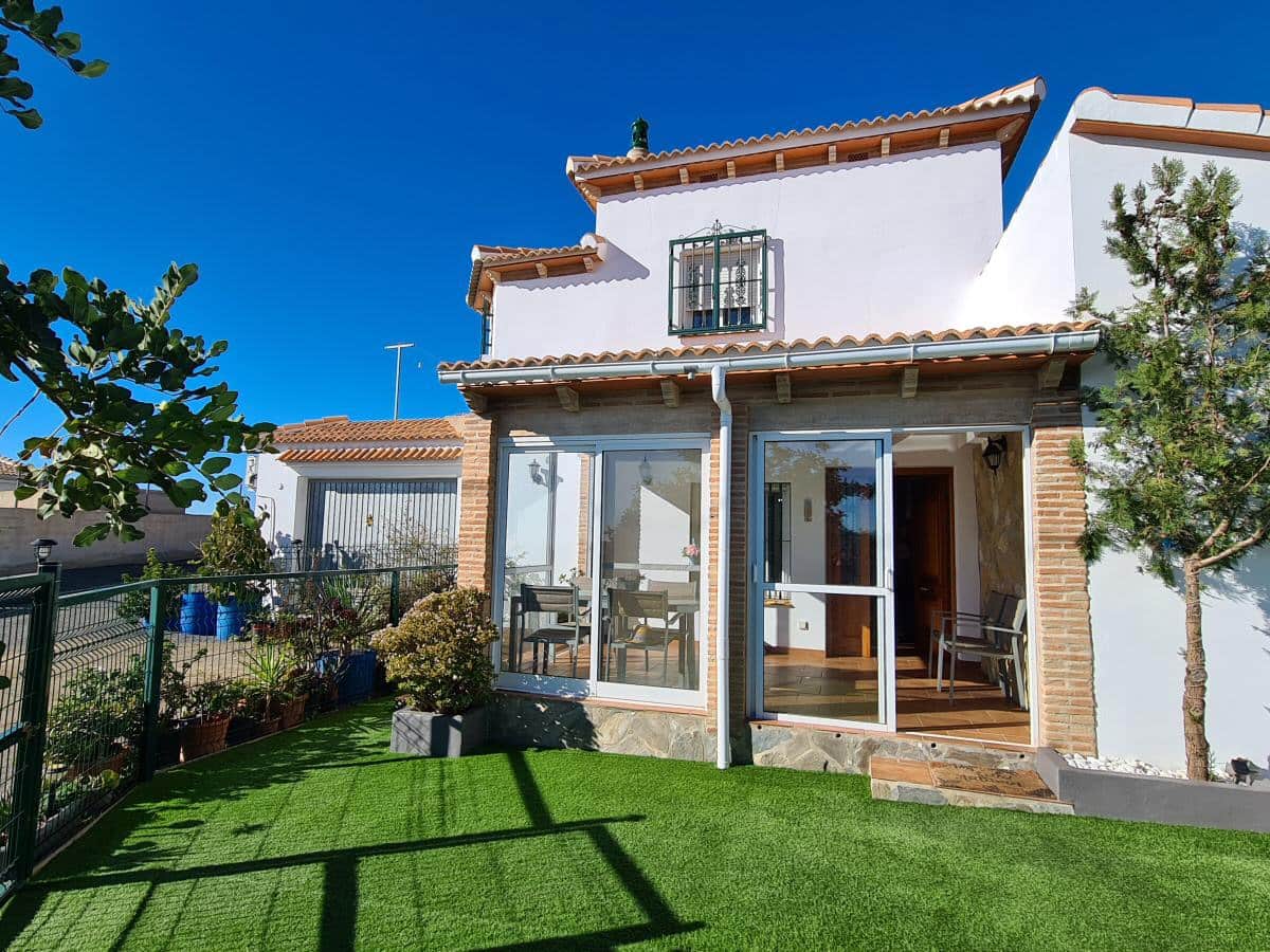 4 soveværelse Villa til salg i Arenas med swimmingpool - € 398.000 (Ref: 7998058)