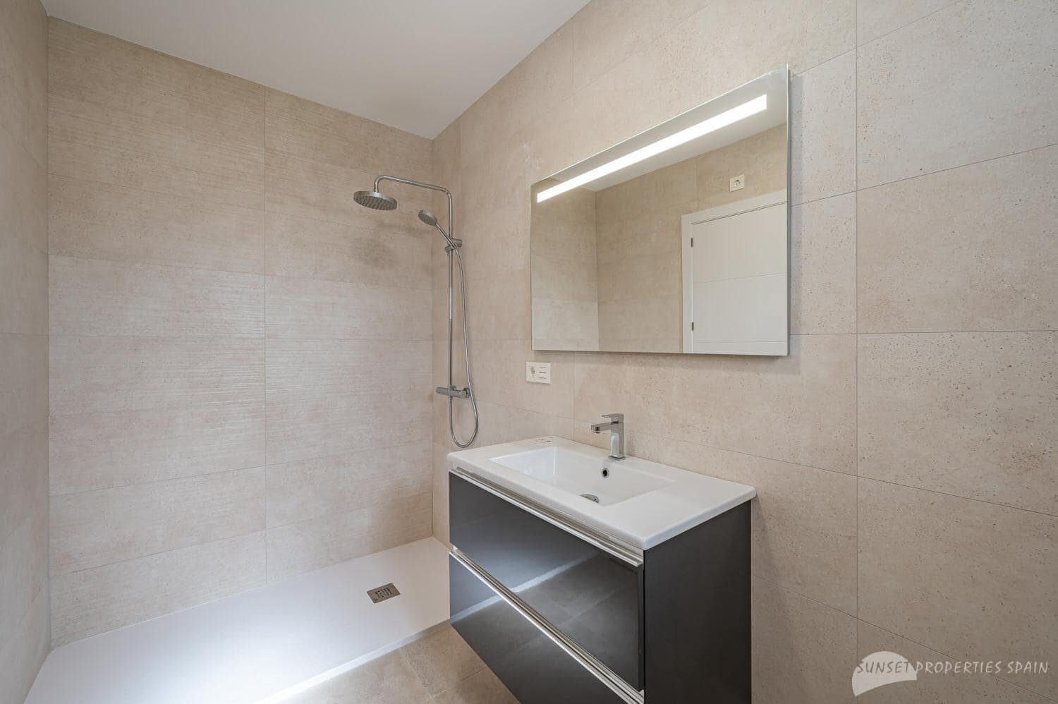 3 soveværelse Villa til salg i Vinuela - € 365.000 (Ref: 8061288)