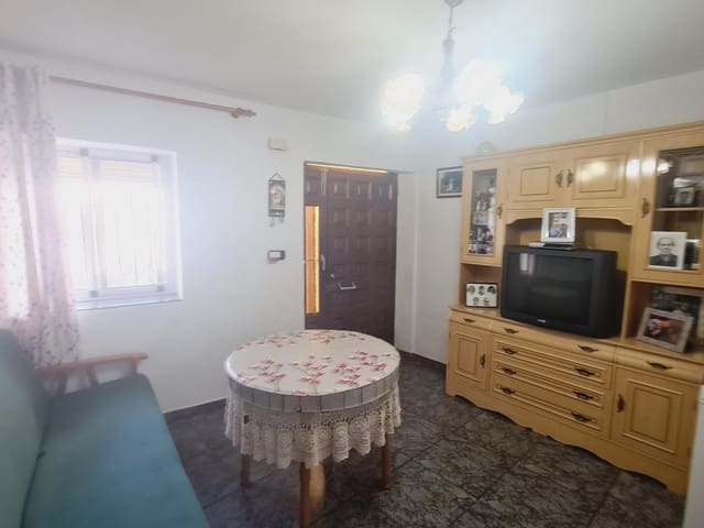 6 makuuhuone Omakotitalo myytävänä paikassa Canillas de Albaida - 139 950 € (Ref: 8146541)