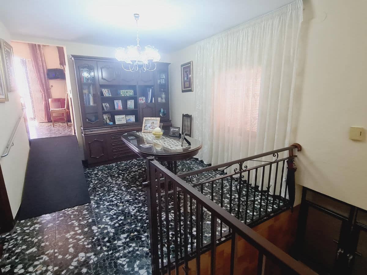 6 makuuhuone Omakotitalo myytävänä paikassa Canillas de Albaida - 139 950 € (Ref: 8146541)