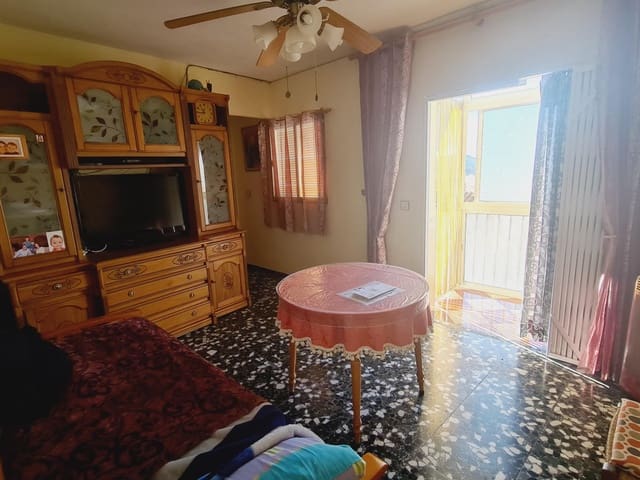 6 makuuhuone Omakotitalo myytävänä paikassa Canillas de Albaida - 139 950 € (Ref: 8146541)