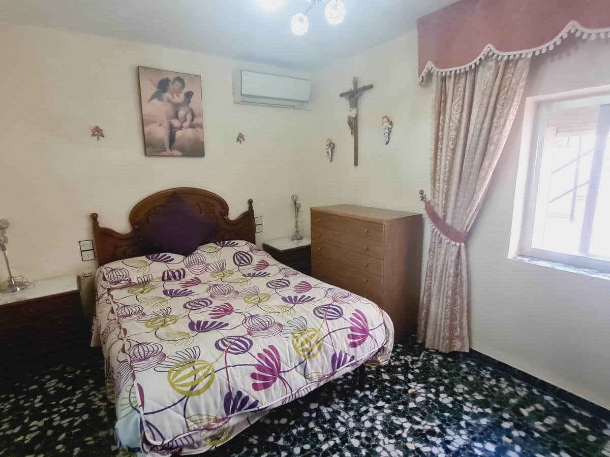 6 makuuhuone Omakotitalo myytävänä paikassa Canillas de Albaida - 139 950 € (Ref: 8146541)