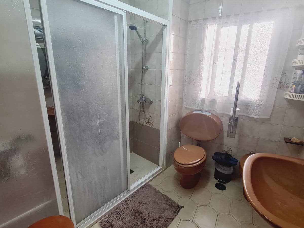 6 makuuhuone Omakotitalo myytävänä paikassa Canillas de Albaida - 139 950 € (Ref: 8146541)